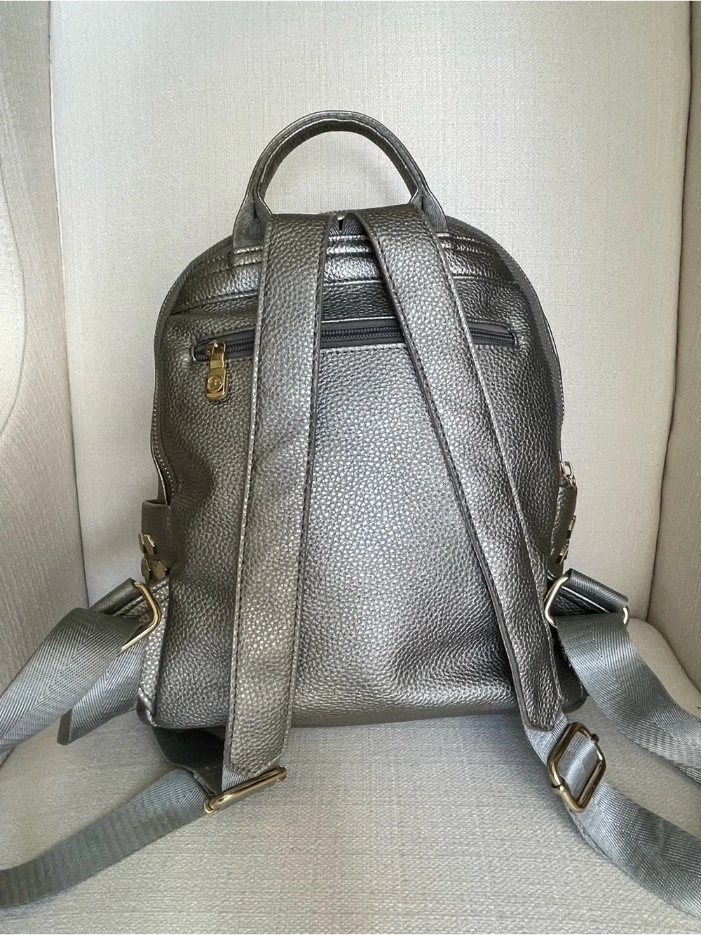 B.Lush sleek metallic
